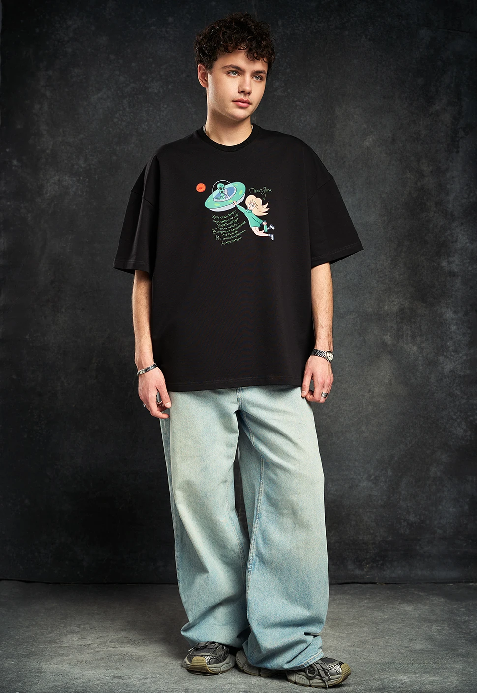 Футболка "Инопланетяне" чёрная