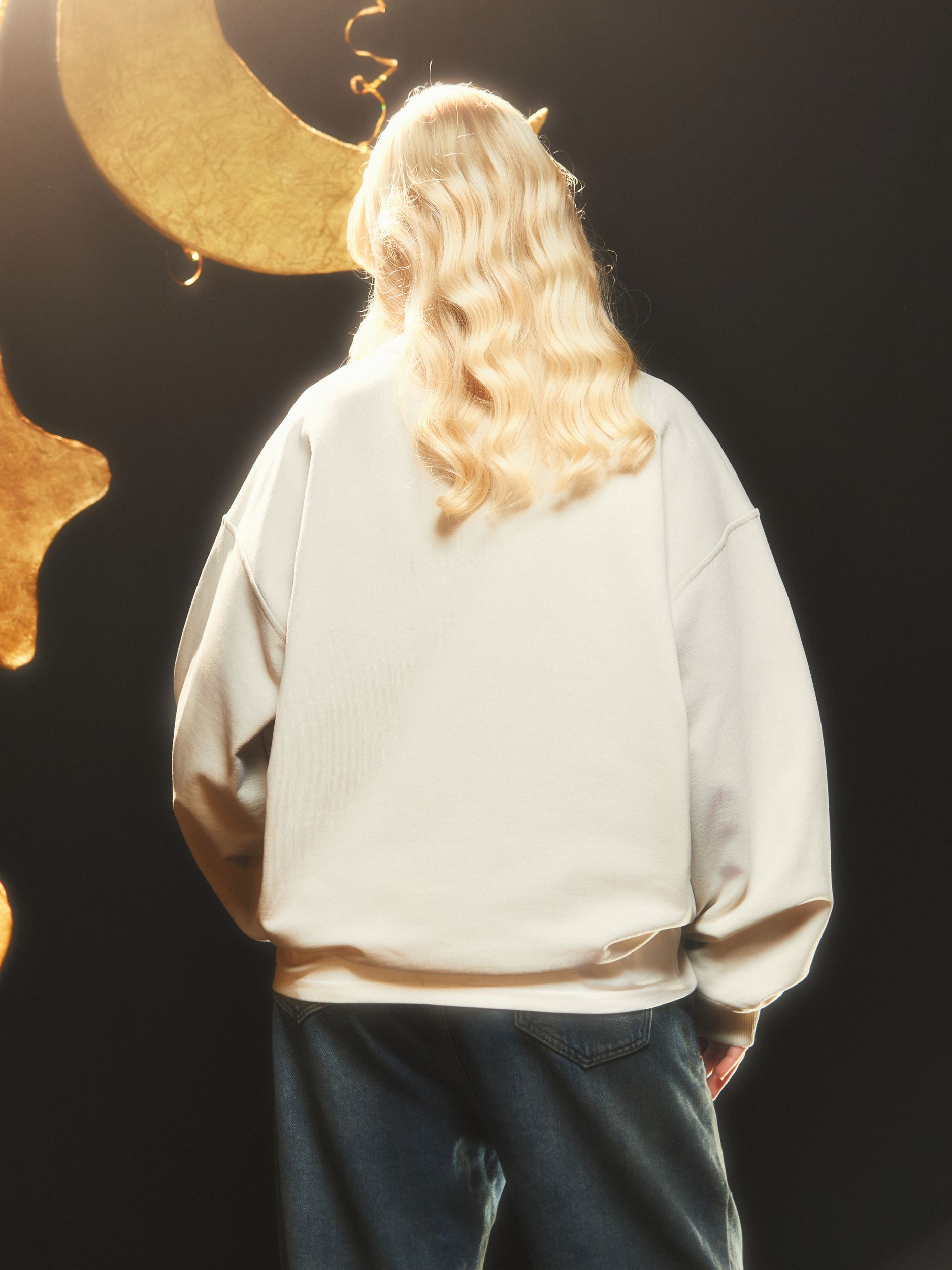 Свитшот "Dreams vs. Reality" Светло-бежевый