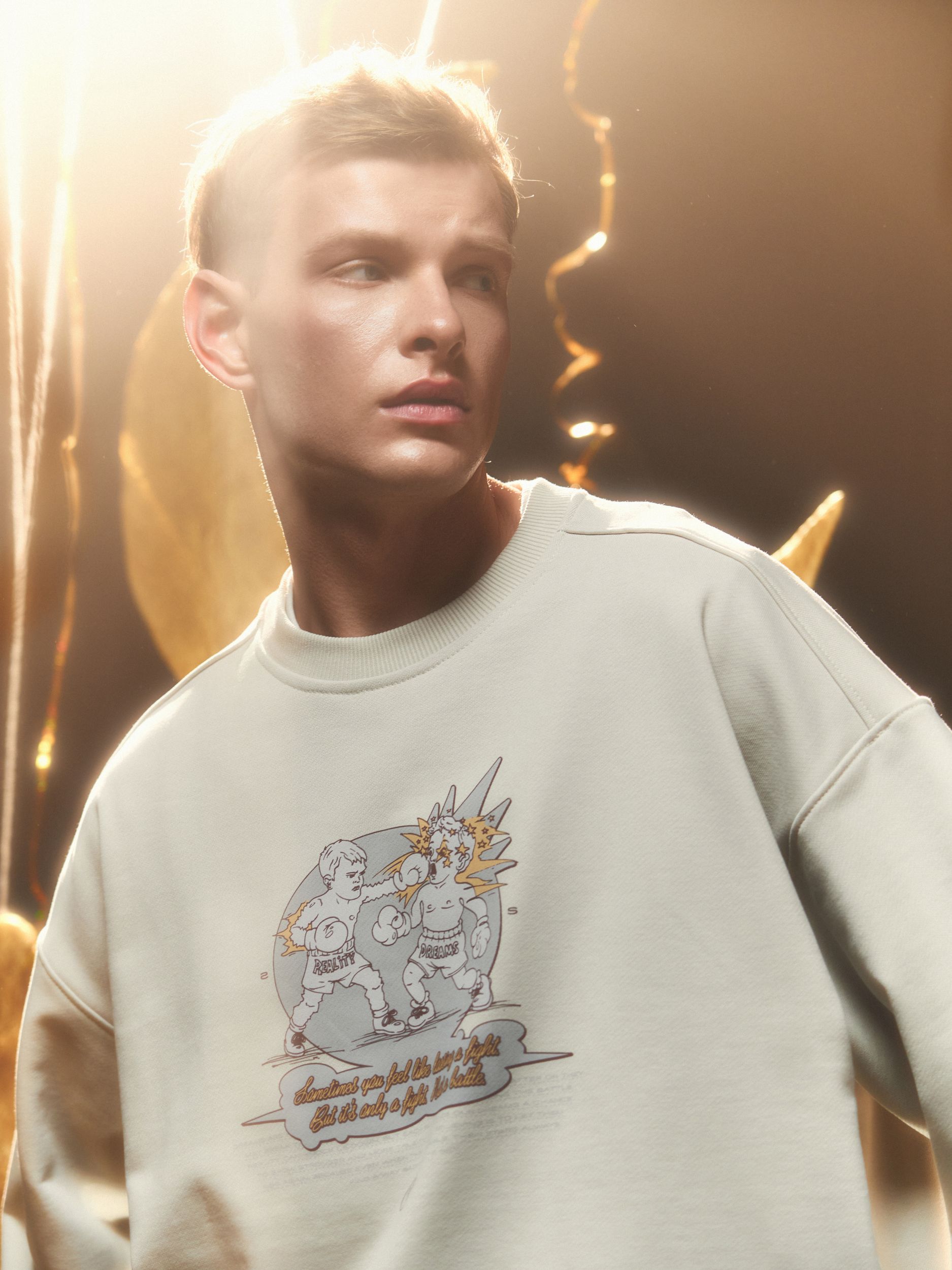 Свитшот "Dreams vs. Reality" Светло-бежевый