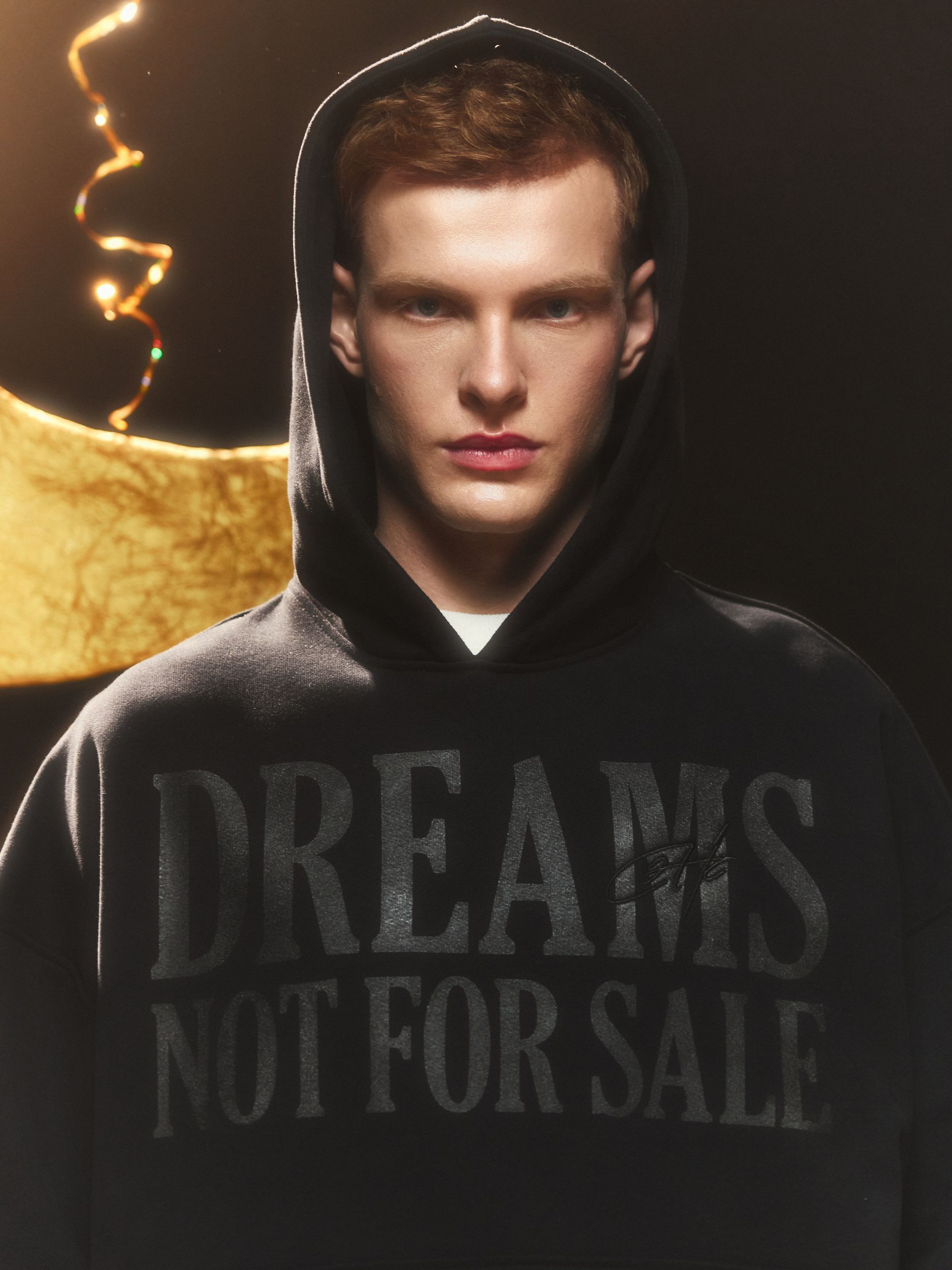 Худи "Dreams not for sale" Черный