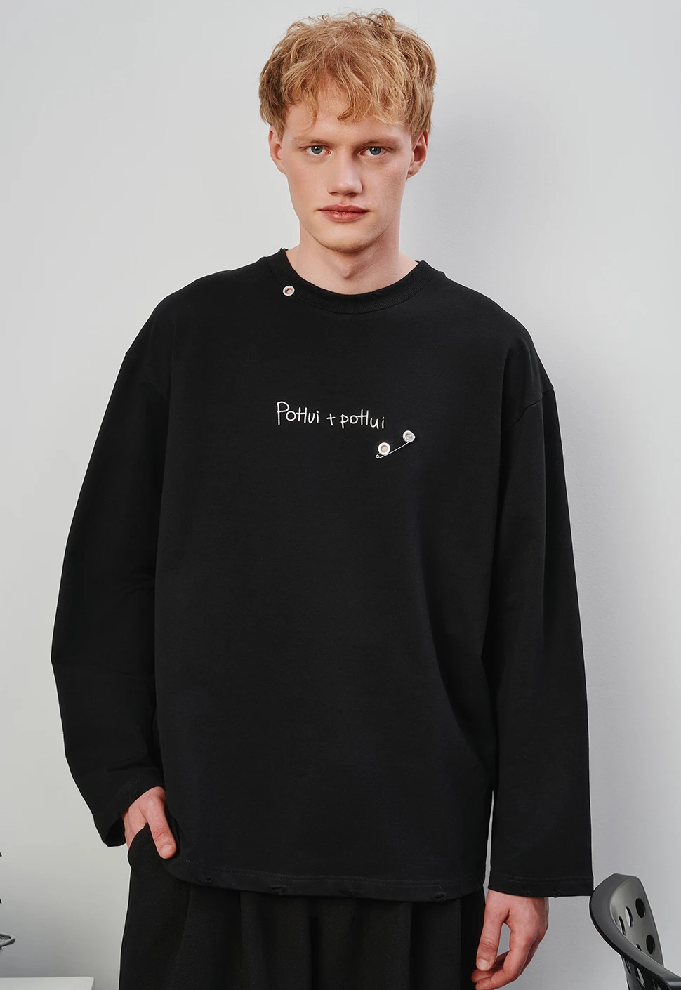 Лонгслив "Po*ui+Po*ui" чёрный